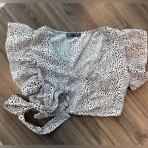 SHEIN Monochrome Spotted Blouse